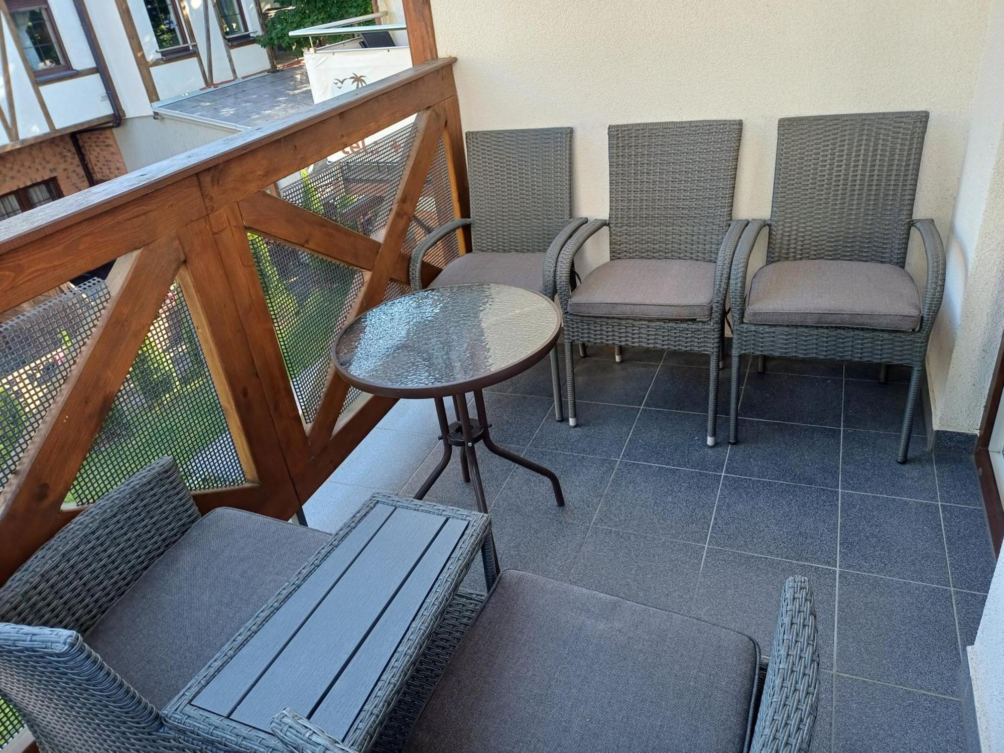 Apartamenty Przy Brzegu Rowy  Exteriör bild
